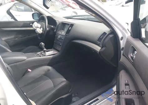 2013 Infiniti G37 Journey z USA, uszkodzony, nr VIN JN1CV6AP9DM305155